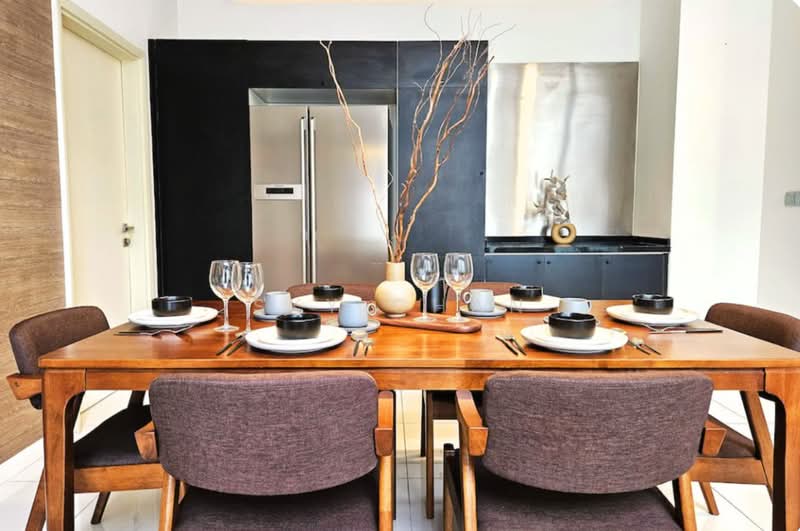 Servis Apartment untuk Disewa di M City - Sky Chan - Dining Room - PropertyGuru.com.my