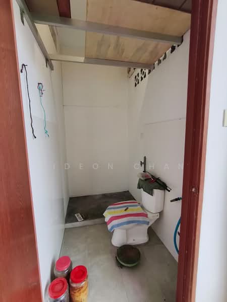 1-storey Terraced House for Sale in Taman Suria (Johor Bahru) - Gideon Chan - Bathroom - PropertyGuru.com.my