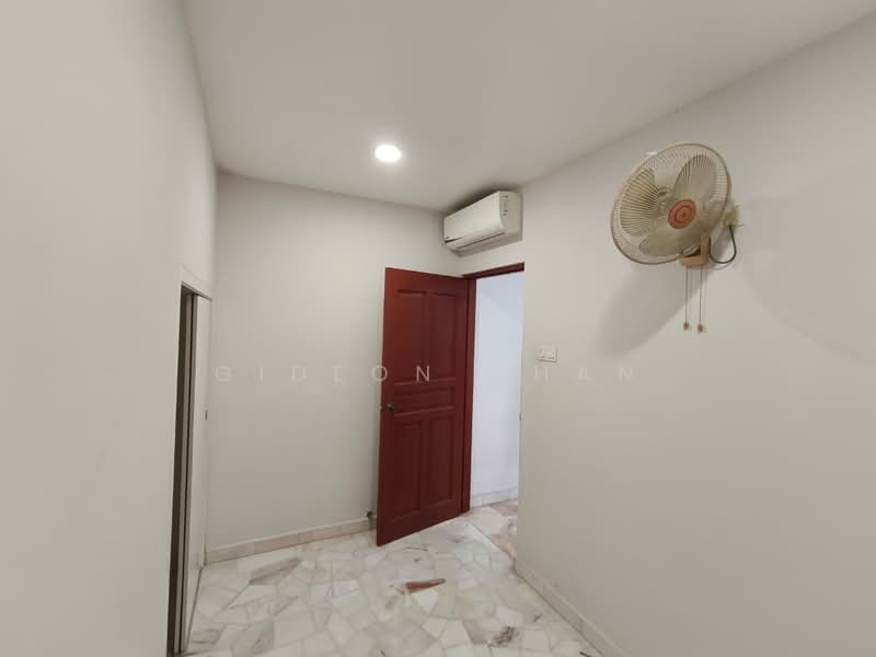 1-storey Terraced House for Sale in Taman Suria (Johor Bahru) - Gideon Chan - Interior - PropertyGuru.com.my