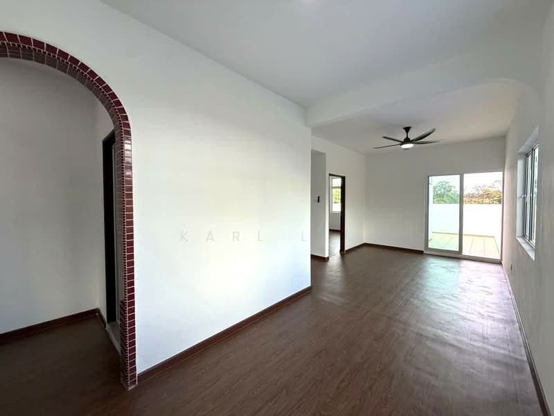 2-storey Terraced House for Sale in Taman Puteri Wangsa (Ulu Tiram) - Karl Lim - Living Room - PropertyGuru.com.my
