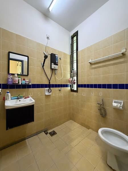 Rumah Teres 1 Tingkat untuk Dijual di Taman Puteri Wangsa (Ulu Tiram) - Justin Kong - Bathroom - PropertyGuru.com.my