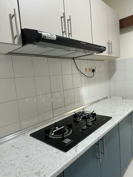 Kondominium untuk Disewa di Cameron Towers - Sumitra Sabaratnam - Kitchen - PropertyGuru.com.my
