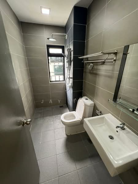 Service Residence for Rent at HYVE - Jay Tan - Bathroom - PropertyGuru.com.my