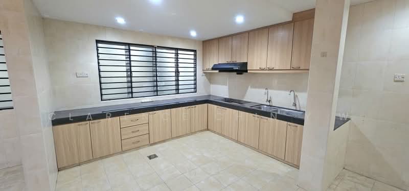 Terraced House for Rent in Bandar Kinrara Seksyen 5 (Bandar Kinrara) - Clarence Chin Y W - Kitchen - PropertyGuru.com.my