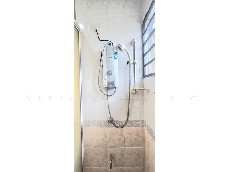 Terraced House for Rent in Bandar Kinrara Seksyen 5 (Bandar Kinrara) - Clarence Chin Y W - Bathroom - PropertyGuru.com.my