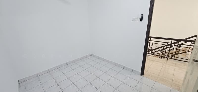 Terraced House for Rent in Bandar Kinrara Seksyen 5 (Bandar Kinrara) - Clarence Chin Y W - Interior - PropertyGuru.com.my