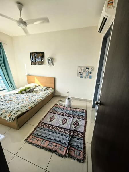 Service Residence for Sale at KL Traders Square - Gilbert Hor - Bedroom - PropertyGuru.com.my