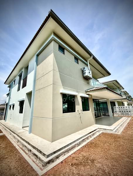 Rumah Banglo untuk Dijual di Seberang Perai (Penang) - Ooi Chee Khoon - Real Left Exterior - PropertyGuru.com.my