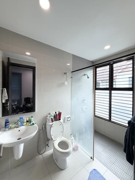 Rumah Teres untuk Dijual di Bandar Kinrara Seksyen 8 (Bandar Kinrara) - CK Yee - Bathroom - PropertyGuru.com.my