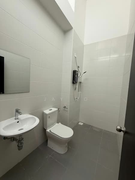 Rumah Kluster untuk Disewa di Iskandar Puteri (Nusajaya) (Johor) - Jay Ho - Bathroom - PropertyGuru.com.my
