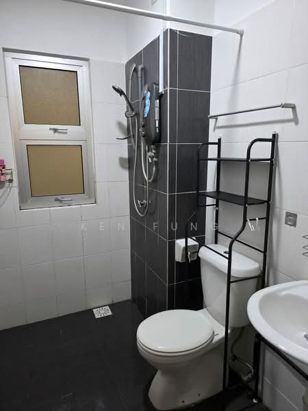 Service Residence for Rent at Saville @ Kajang - Ken Fung - Bathroom - PropertyGuru.com.my