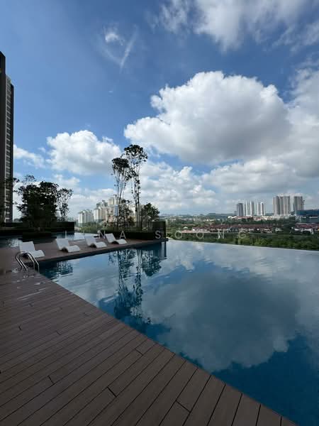 Kondominium untuk Dijual di The Maple Residences - Lina Soong - Pool - PropertyGuru.com.my