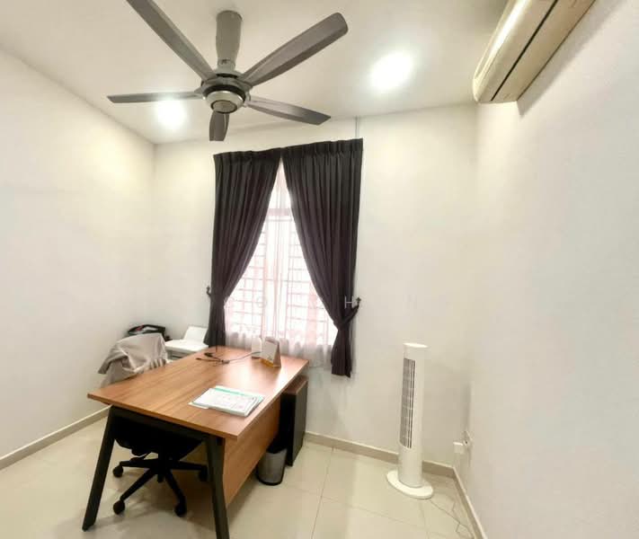 2-storey Terraced House for Sale in Setia Tropika (Johor Bahru) - Nico Chong - Study - PropertyGuru.com.my