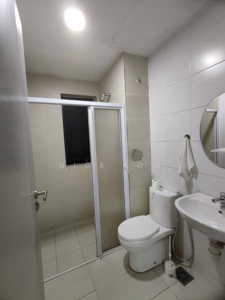 Servis Apartment untuk Disewa di Residences @ 1 Tebrau - Nick Low - Bathroom - PropertyGuru.com.my