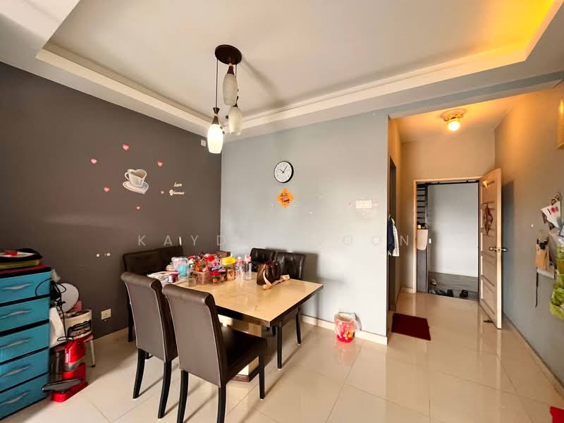 Kondominium untuk Dijual di M Condominium @ Larkin - Kayden Voon - Dining Room - PropertyGuru.com.my