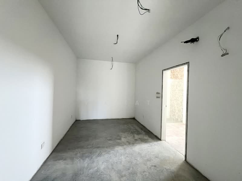 Bungalow for Sale in Taman Laguna (Johor Bahru) - Yik Tat - PropertyGuru.com.my