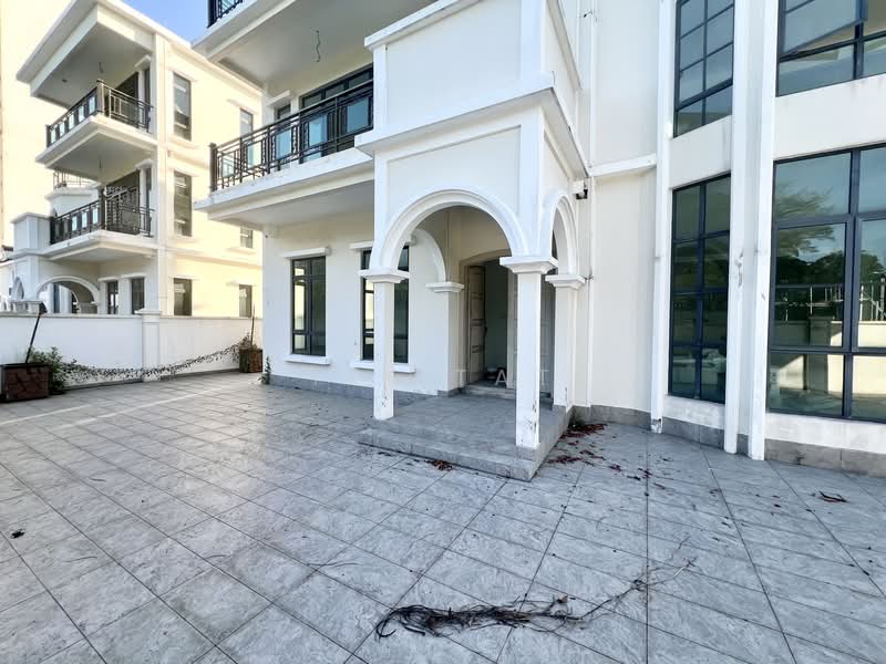Bungalow for Sale in Taman Laguna (Johor Bahru) - Yik Tat - PropertyGuru.com.my