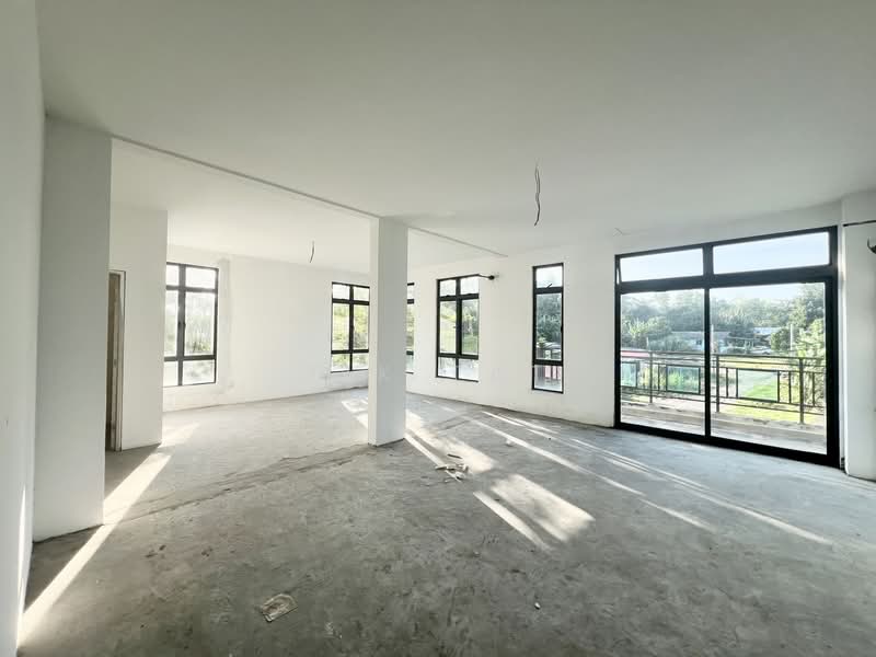 Bungalow for Sale in Taman Laguna (Johor Bahru) - Yik Tat - PropertyGuru.com.my