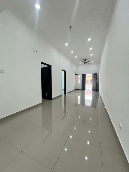 Rumah Teres 1 Tingkat untuk Dijual di Taman Puteri Wangsa (Ulu Tiram) - Kelly Chiam - Interior - PropertyGuru.com.my