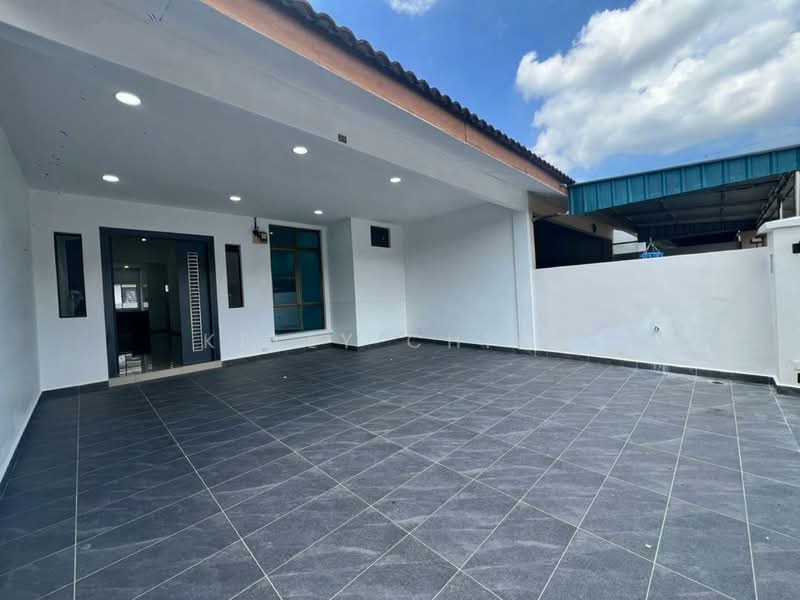 Rumah Teres 1 Tingkat untuk Dijual di Taman Puteri Wangsa (Ulu Tiram) - Kelly Chiam - Exterior - PropertyGuru.com.my