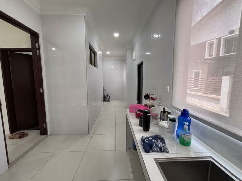 2-storey Terraced House for Sale in Alam Impian (Shah Alam) - Jsern Ang - Corridor - PropertyGuru.com.my