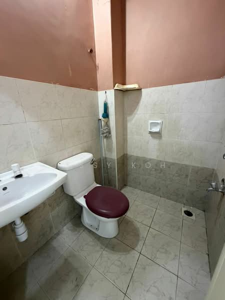 1-storey Terraced House for Rent in Taman Setia Indah (Tebrau) - Jessy Koh - Bathroom - PropertyGuru.com.my