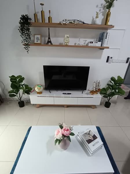 Servis Apartment untuk Disewa di Sunway Belfield - Gilbert Hor - Living Room - PropertyGuru.com.my