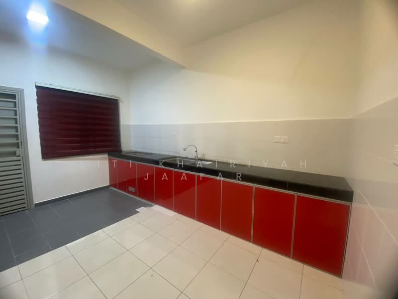 2-storey Terraced House for Sale in Kuala Selangor (Selangor) - SITI KHAIRIYAH JAAFAR - Kitchen - PropertyGuru.com.my