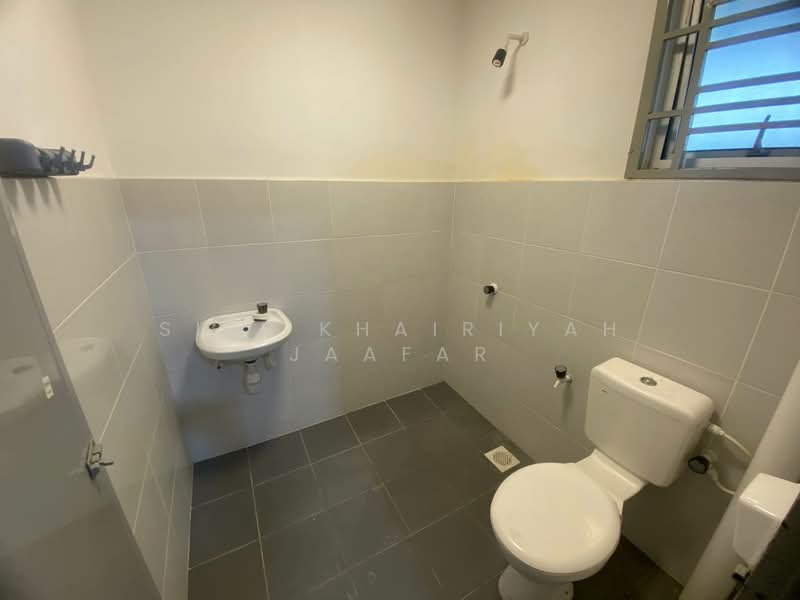 2-storey Terraced House for Sale in Kuala Selangor (Selangor) - SITI KHAIRIYAH JAAFAR - Bathroom - PropertyGuru.com.my
