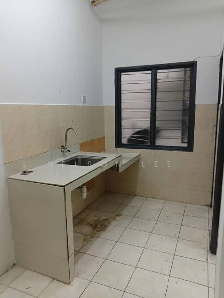 Rumah Bandar untuk Dijual di Taman Vista Hill (Cheras) - Nelson Lee - Kitchen - PropertyGuru.com.my