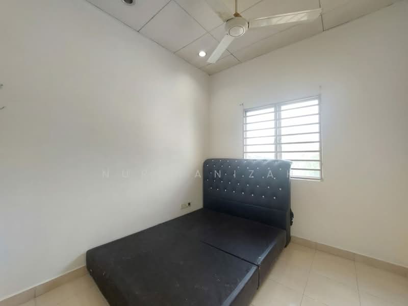 Cluster House for Rent in Sungai Buloh (Selangor) - Nur Hanizah - Bedroom - PropertyGuru.com.my