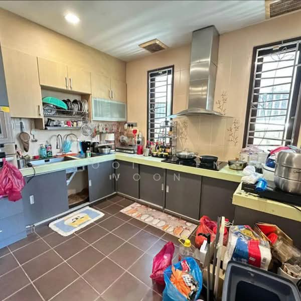 Cluster House for Sale in Austin Heights (Tebrau) - Pooi Leen Voon - Kitchen - PropertyGuru.com.my