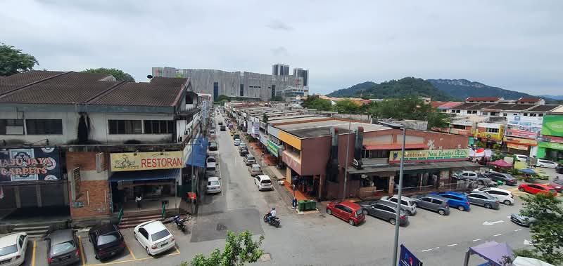 Shop / Office for Rent in Taman Melawati (Ulu Kelang) - Chew . - Exterior - PropertyGuru.com.my