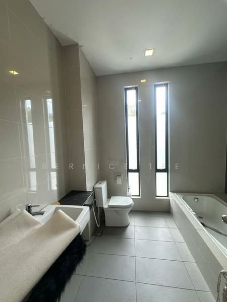 Cluster House for Sale in Johor Bahru (Johor) - Bernice Tee - Bathroom - PropertyGuru.com.my