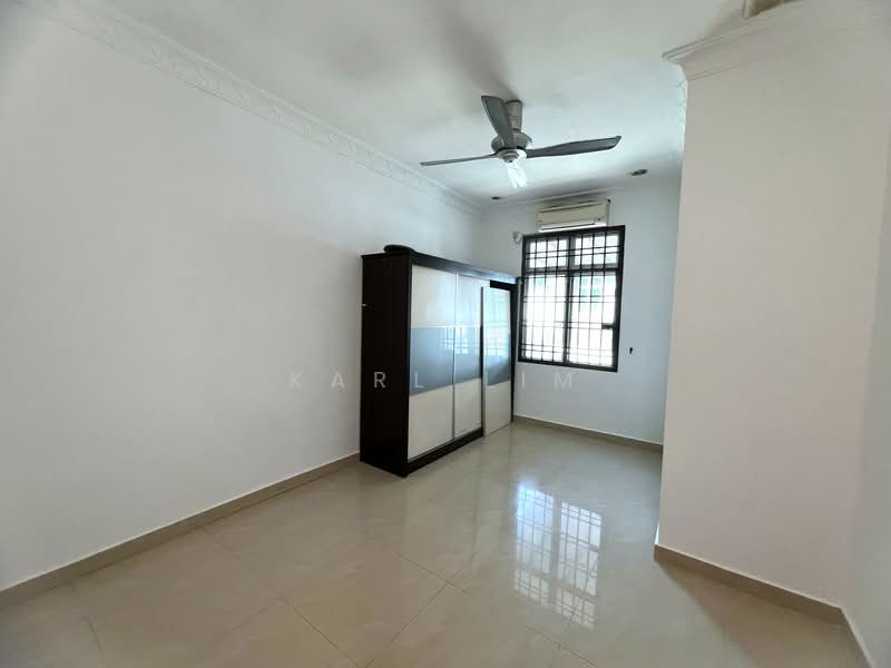 2-storey Terraced House for Sale in Taman Nusa Bestari 2 (Iskandar Puteri (Nusajaya)) - Karl Lim - Bedroom - PropertyGuru.com.my