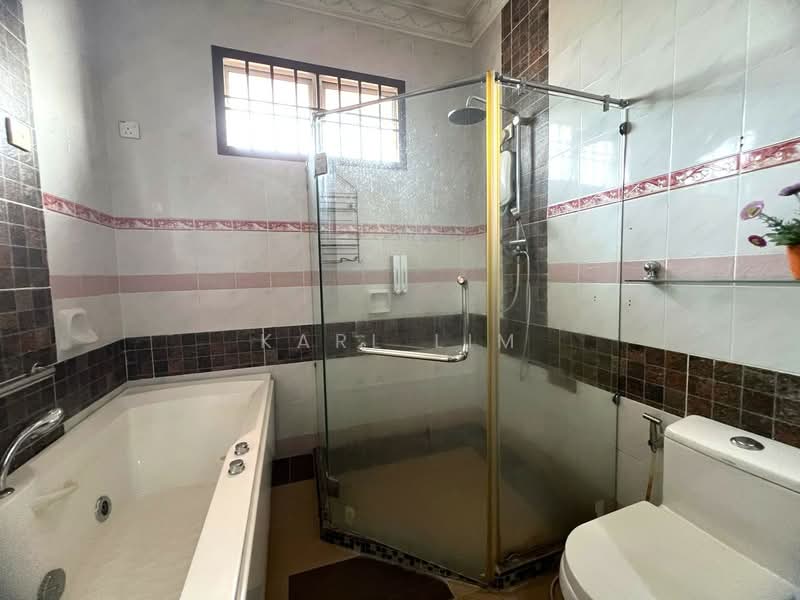 2-storey Terraced House for Sale in Taman Nusa Bestari 2 (Iskandar Puteri (Nusajaya)) - Karl Lim - Bathroom - PropertyGuru.com.my