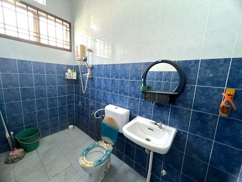 2-storey Terraced House for Sale in Taman Nusa Bestari 2 (Iskandar Puteri (Nusajaya)) - Karl Lim - Bathroom - PropertyGuru.com.my