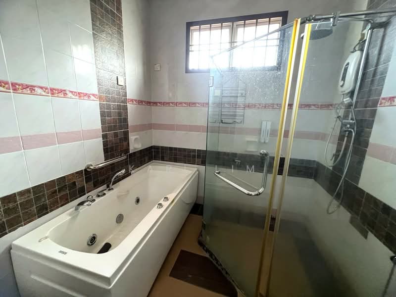 2-storey Terraced House for Sale in Taman Nusa Bestari 2 (Iskandar Puteri (Nusajaya)) - Karl Lim - Bathroom - PropertyGuru.com.my