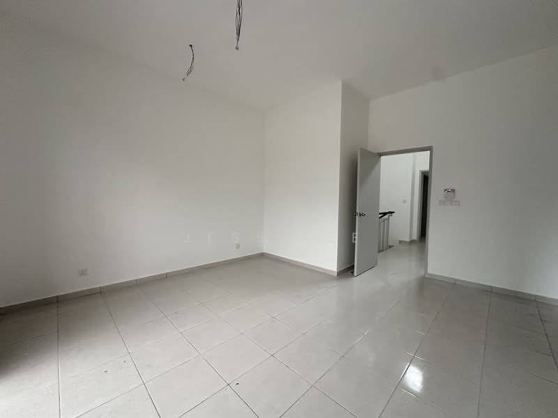 2-storey Terraced House for Sale in Setia Utama (Setia Alam) - Jess Tee - Interior - PropertyGuru.com.my