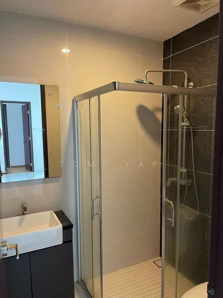Condominium for Sale at Royal Strand @ Country Garden Danga Bay - Tomi Yap - Bathroom - PropertyGuru.com.my