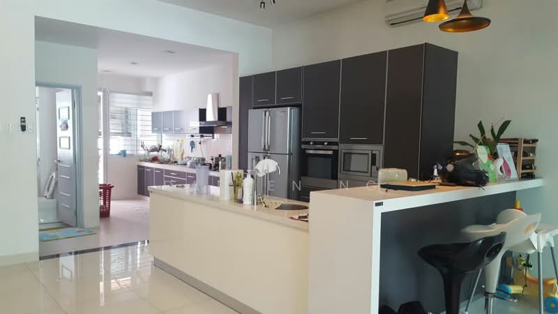 2.5-storey Terraced House for Sale in Putra Heights (Subang Jaya) - Darren Ng - Kitchen - PropertyGuru.com.my