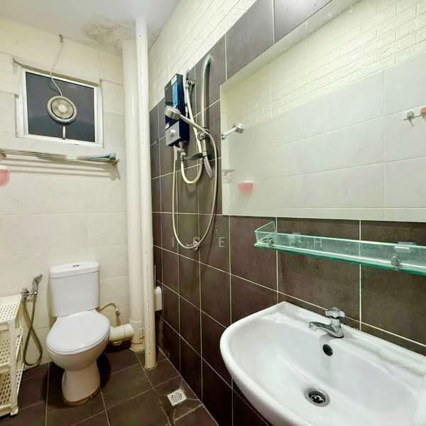 Pangsapuri untuk Disewa di The Rise Collection 3 - Denise Teh - Bathroom - PropertyGuru.com.my