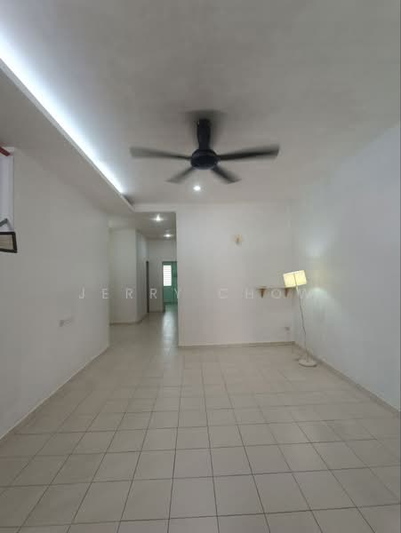 Rumah Teres 2 Tingkat untuk Dijual di Bandar Seri Botani (Simpang Pulai) - Jerry Chow - Living Room - PropertyGuru.com.my