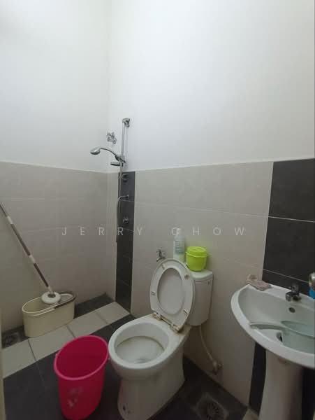 Rumah Teres 2 Tingkat untuk Dijual di Bandar Seri Botani (Simpang Pulai) - Jerry Chow - Bathroom - PropertyGuru.com.my