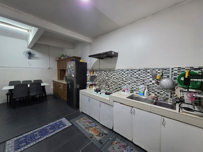 Rumah Teres 2 Tingkat untuk Dijual di Bandar Teknologi Kajang (Kajang) - Azira Ahmad - Kitchen - PropertyGuru.com.my