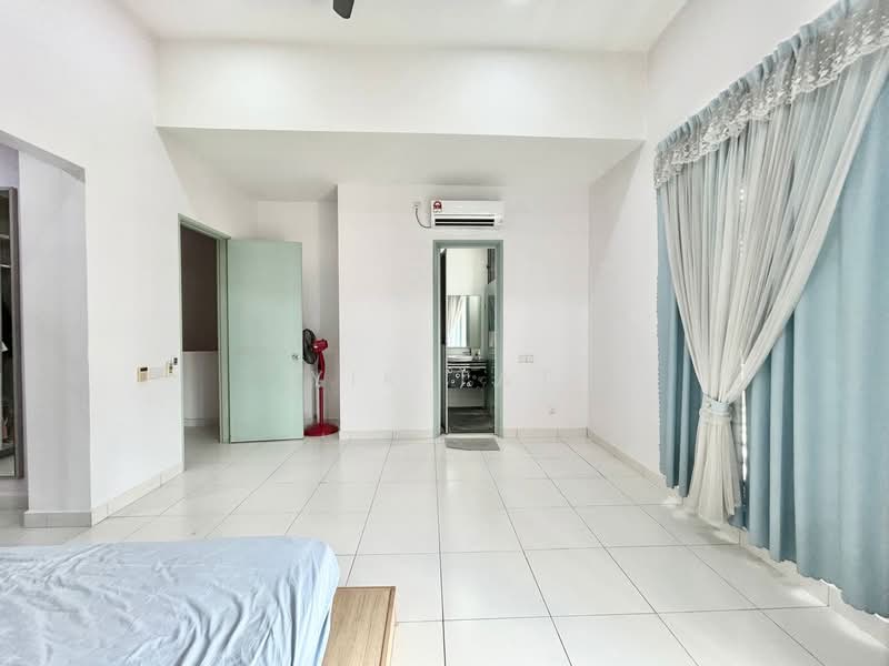 Cluster House for Sale in Setia Tropika (Johor Bahru) - Yik Tat - PropertyGuru.com.my