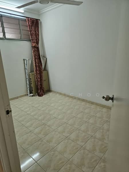 Pangsapuri untuk Dijual di Permai Lake View Apartment - Caiyi Choo - PropertyGuru.com.my