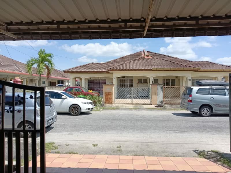 Semi-Detached House for Sale in Bandar Puteri Jaya (Sungai Petani) - Hasrul Rosli - Exterior - PropertyGuru.com.my