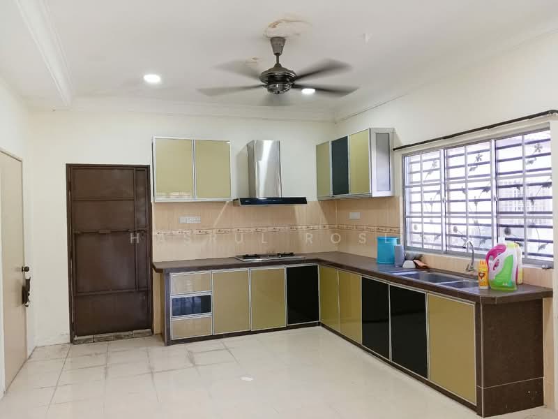 Semi-Detached House for Sale in Bandar Puteri Jaya (Sungai Petani) - Hasrul Rosli - Kitchen - PropertyGuru.com.my