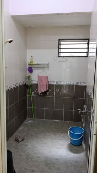 Semi-Detached House for Sale in Bandar Puteri Jaya (Sungai Petani) - Hasrul Rosli - Bathroom - PropertyGuru.com.my
